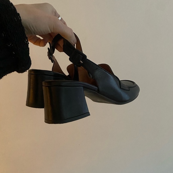 Miz Mooz Black Chunky Heel Shoes - Picture 2 of 3